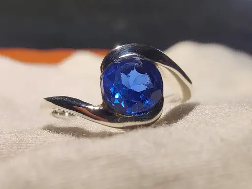 Round-Cut Blue Sapphire Gemstone 925 Sterling Silver Ring